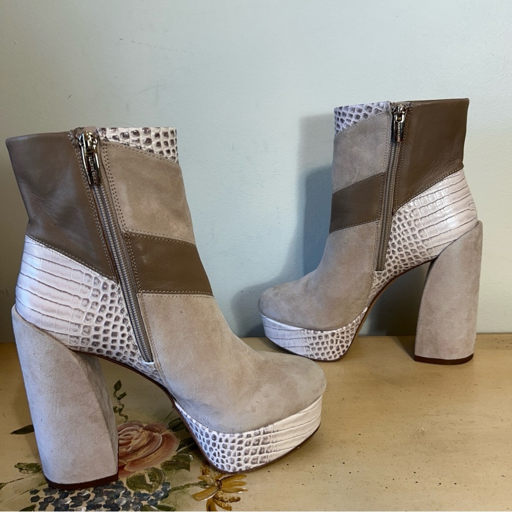 Vince Camuto Gilisama Boho Patchwork Tan White Suede Leather Platform Boots - Picture 4 of 17